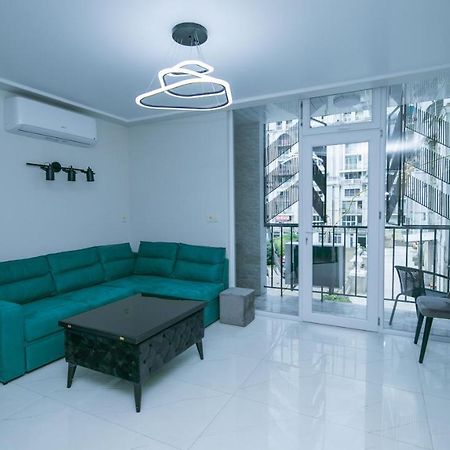 Next The Sea Apartment Batumi Bagian luar foto