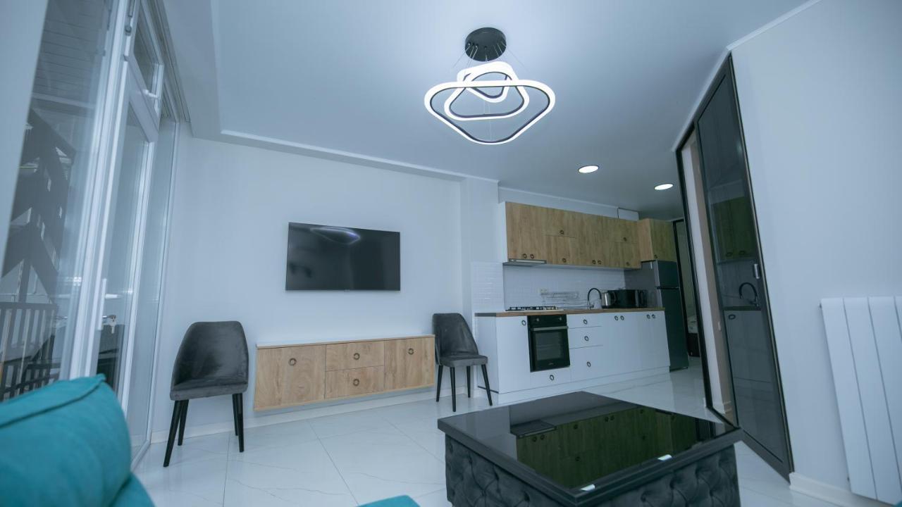 Next The Sea Apartment Batumi Bagian luar foto